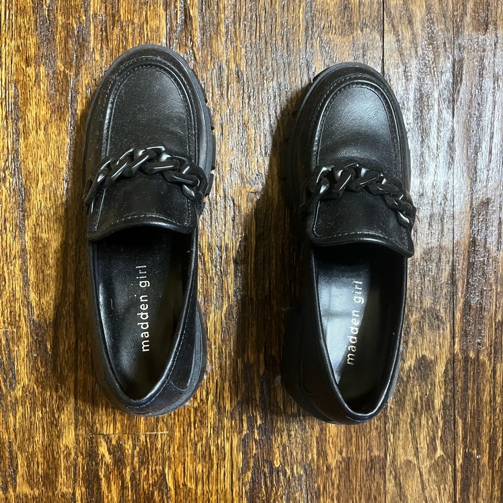 Gently used Madden Girl shoes